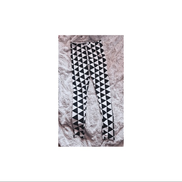 Crazy Patterned Leggings - Picture 2 of 4